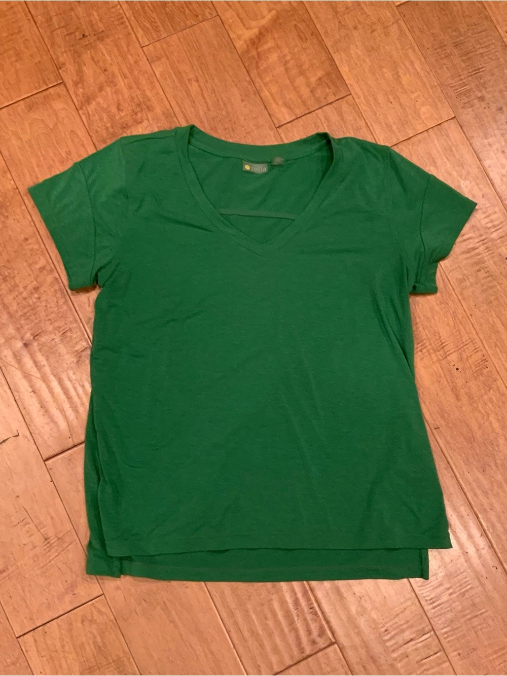 Zella Green V-Neck Short Sleeve Tee